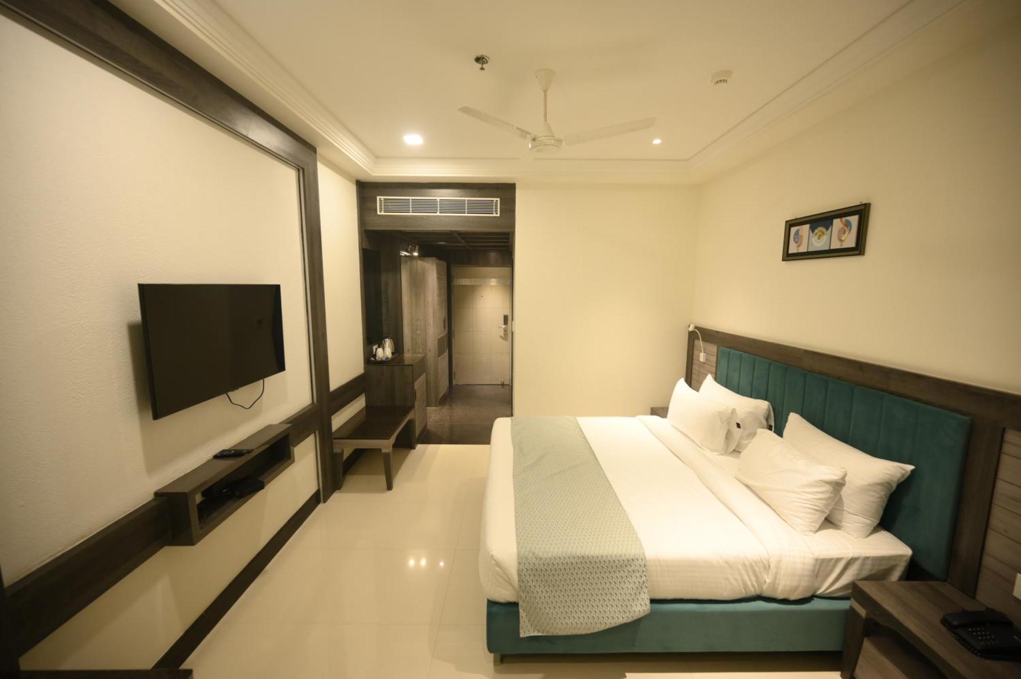 The Mudra Hotel Варанаси Екстериор снимка