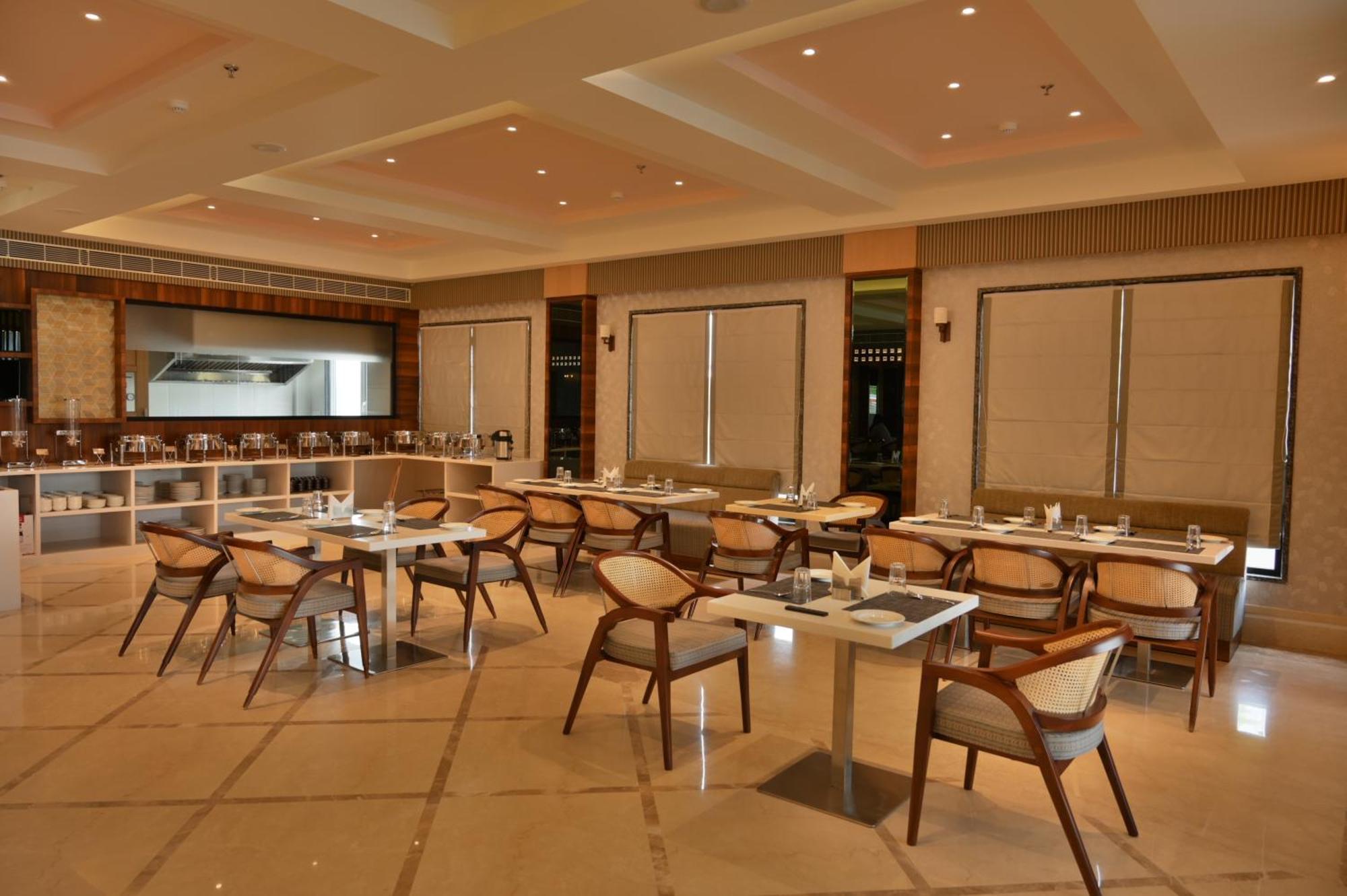 The Mudra Hotel Варанаси Екстериор снимка