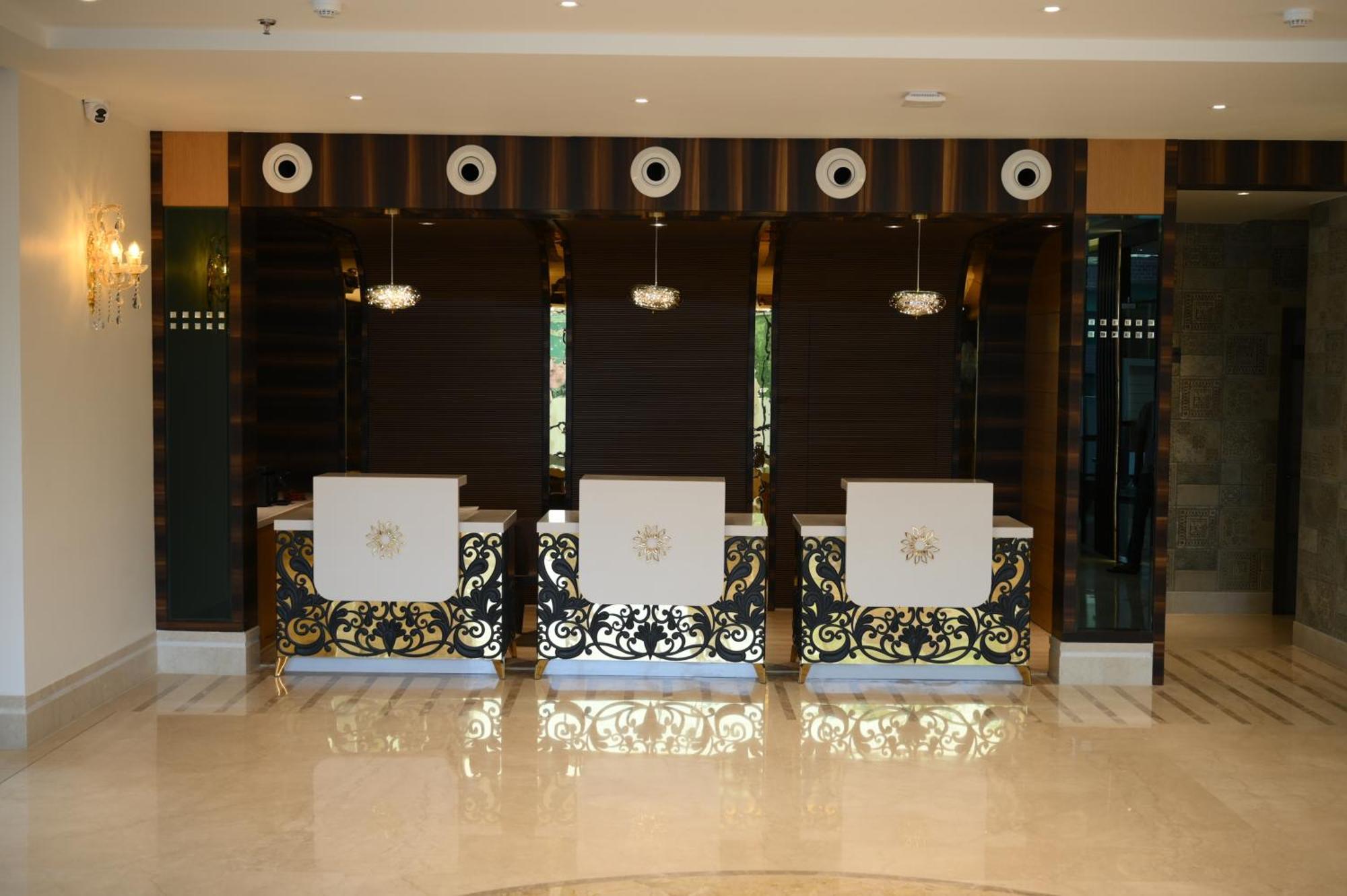 The Mudra Hotel Варанаси Екстериор снимка