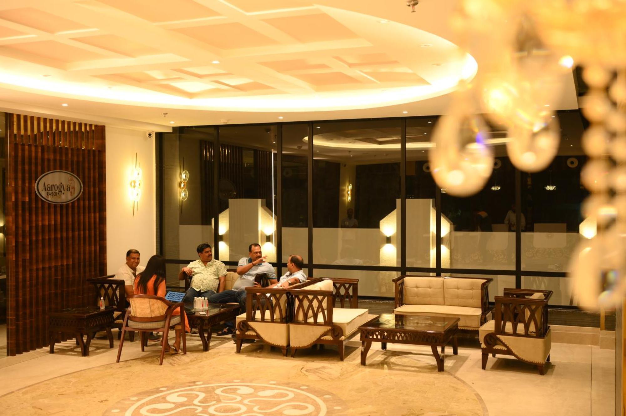 The Mudra Hotel Варанаси Екстериор снимка